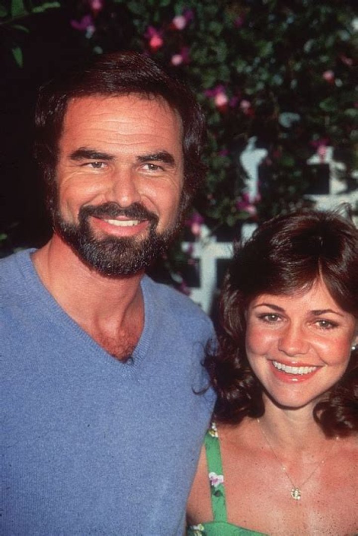Burt Reynolds and Sally Field in the movie "Smokey and the Bandit" on January 1, 1977 | Source: Getty Images