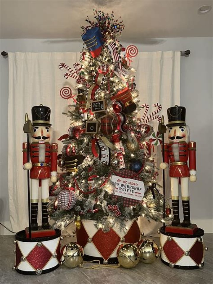 Nutcracker Christmas Decoration - Aspinal